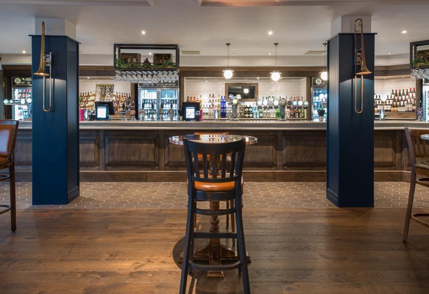 Pilgrims Progress Wetherspoon Бедфорд Екстериор снимка