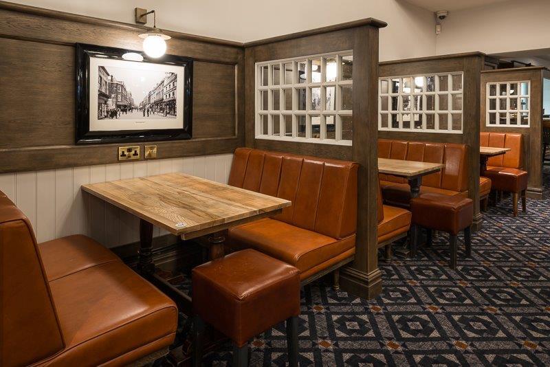 Pilgrims Progress Wetherspoon Бедфорд Екстериор снимка